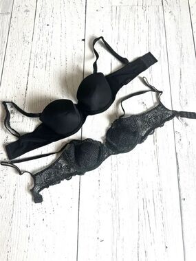 Victoria Secret - 2 Black Bras